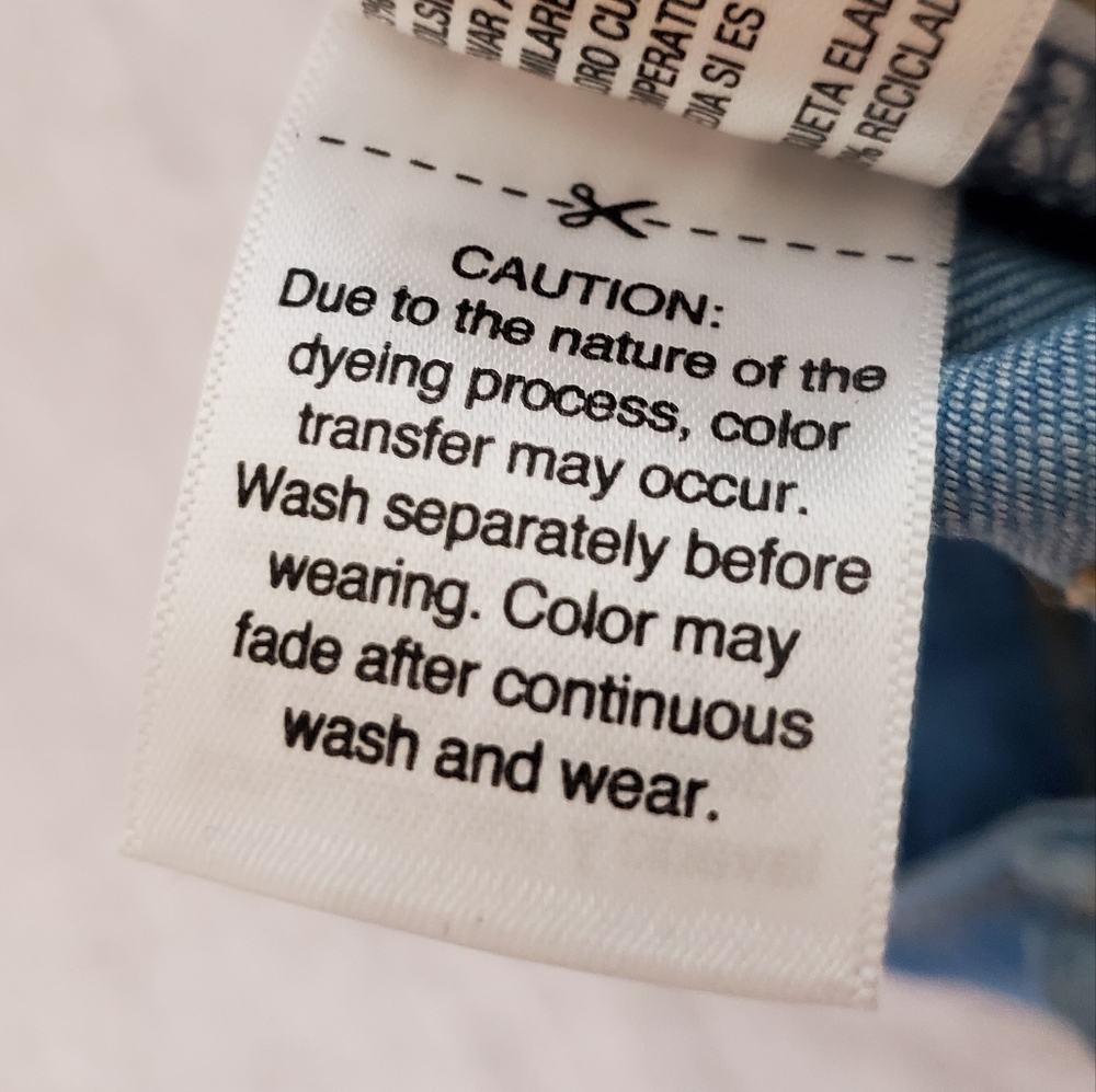 Universal Thread | Women's Light-Blue Washed Deni… - image 7